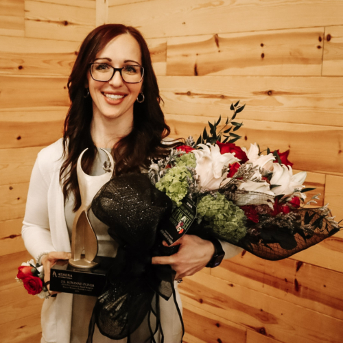 Roxanne Oliver square photo